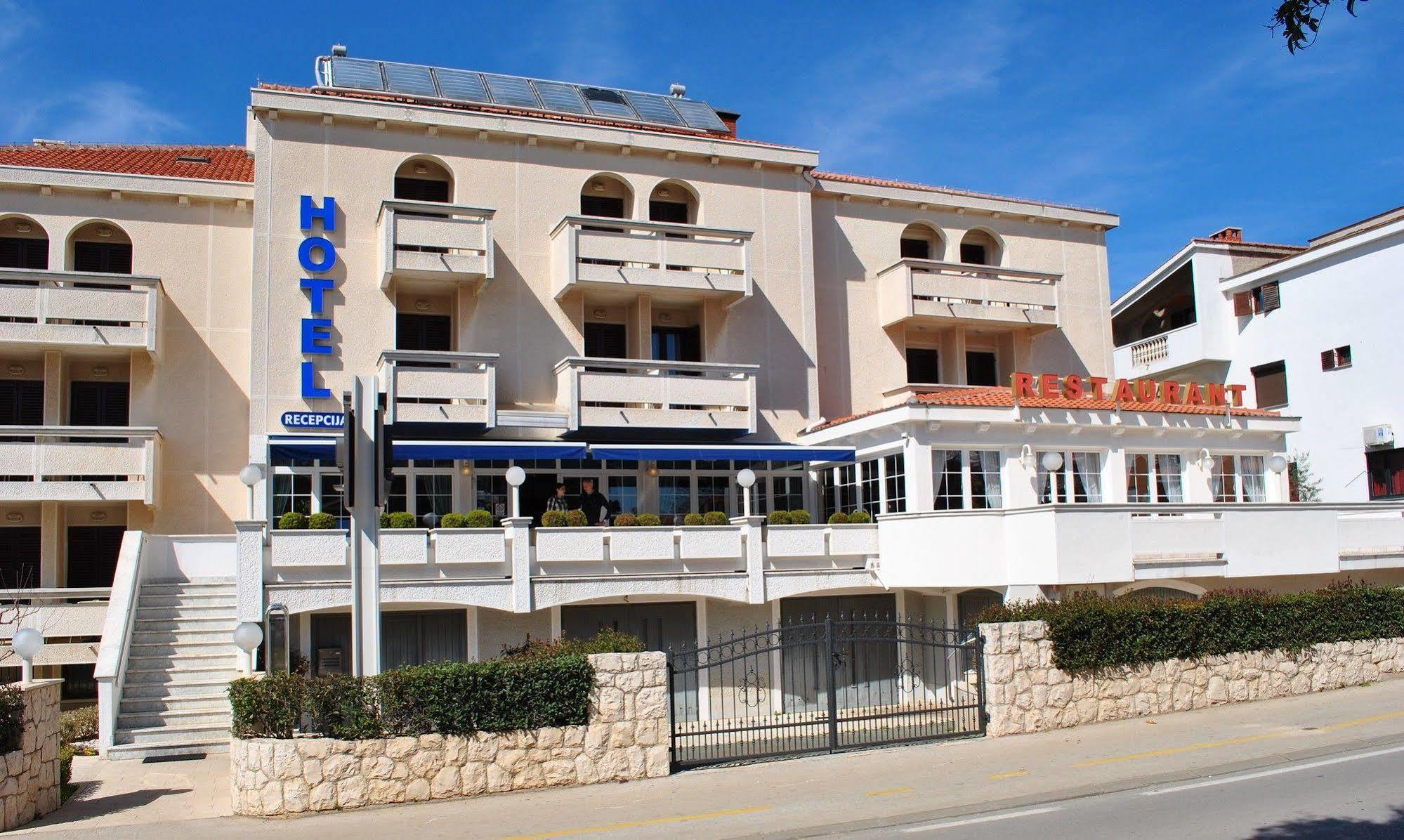 Hotel Mediteran Zára Kültér fotó